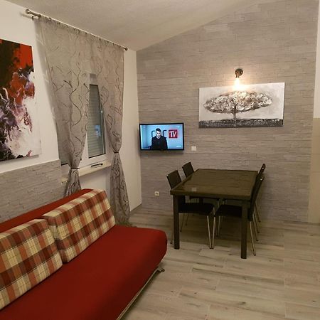 טרוגיר Apartments Marina מראה חיצוני תמונה