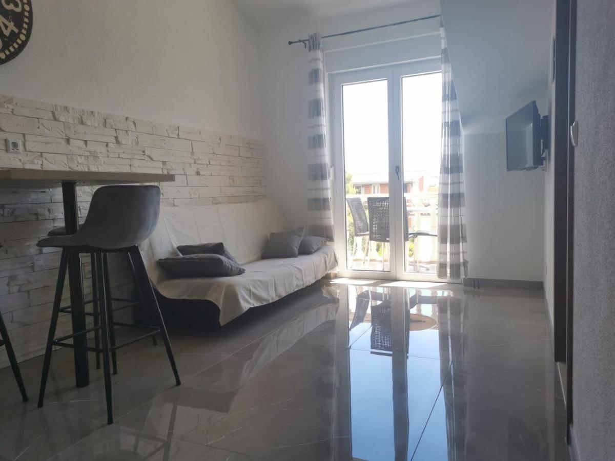 טרוגיר Apartments Marina מראה חיצוני תמונה