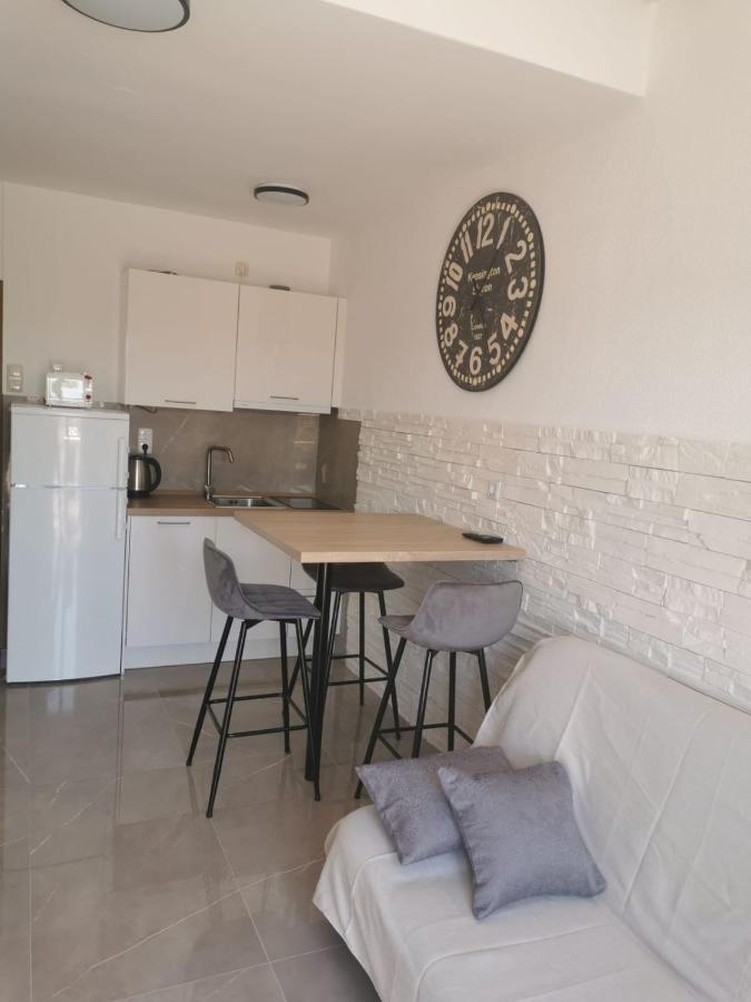 טרוגיר Apartments Marina מראה חיצוני תמונה